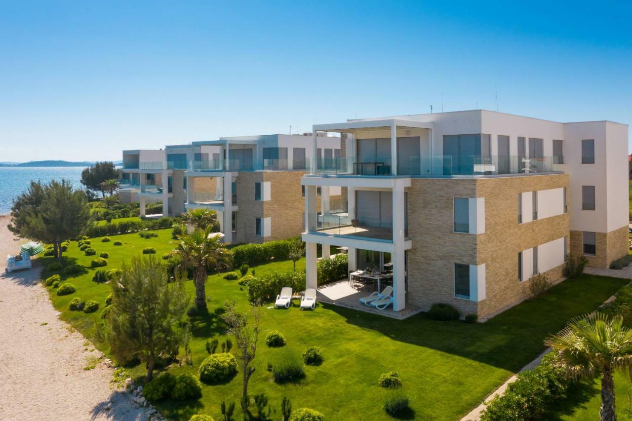 Luxury Design Beach Front Apartment Sukosan Ngoại thất bức ảnh