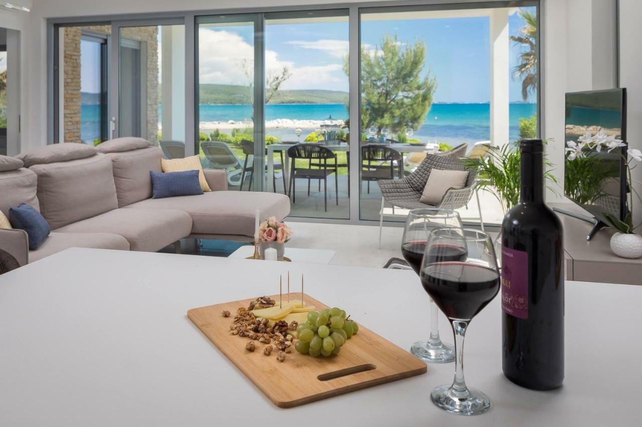 Luxury Design Beach Front Apartment Sukosan Ngoại thất bức ảnh
