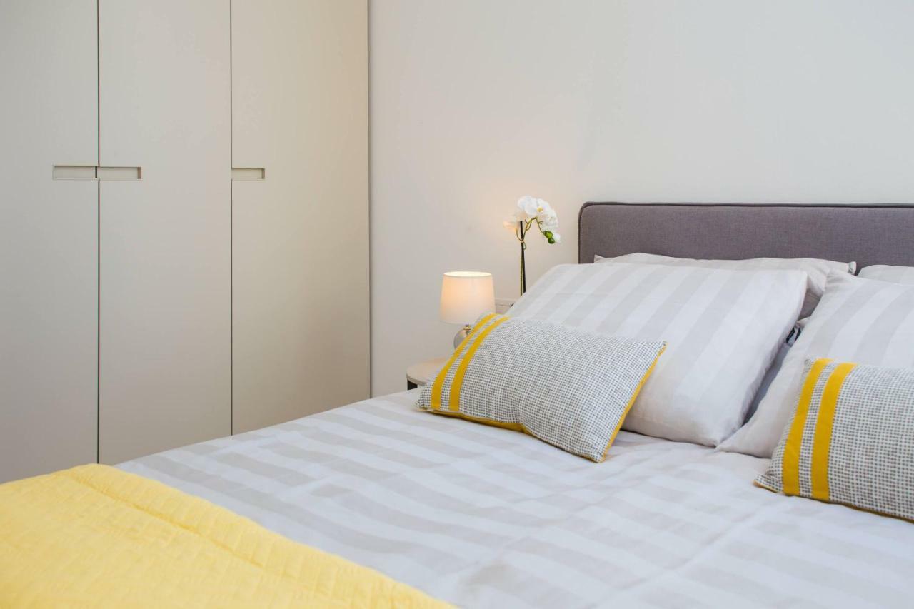 Luxury Design Beach Front Apartment Sukosan Ngoại thất bức ảnh