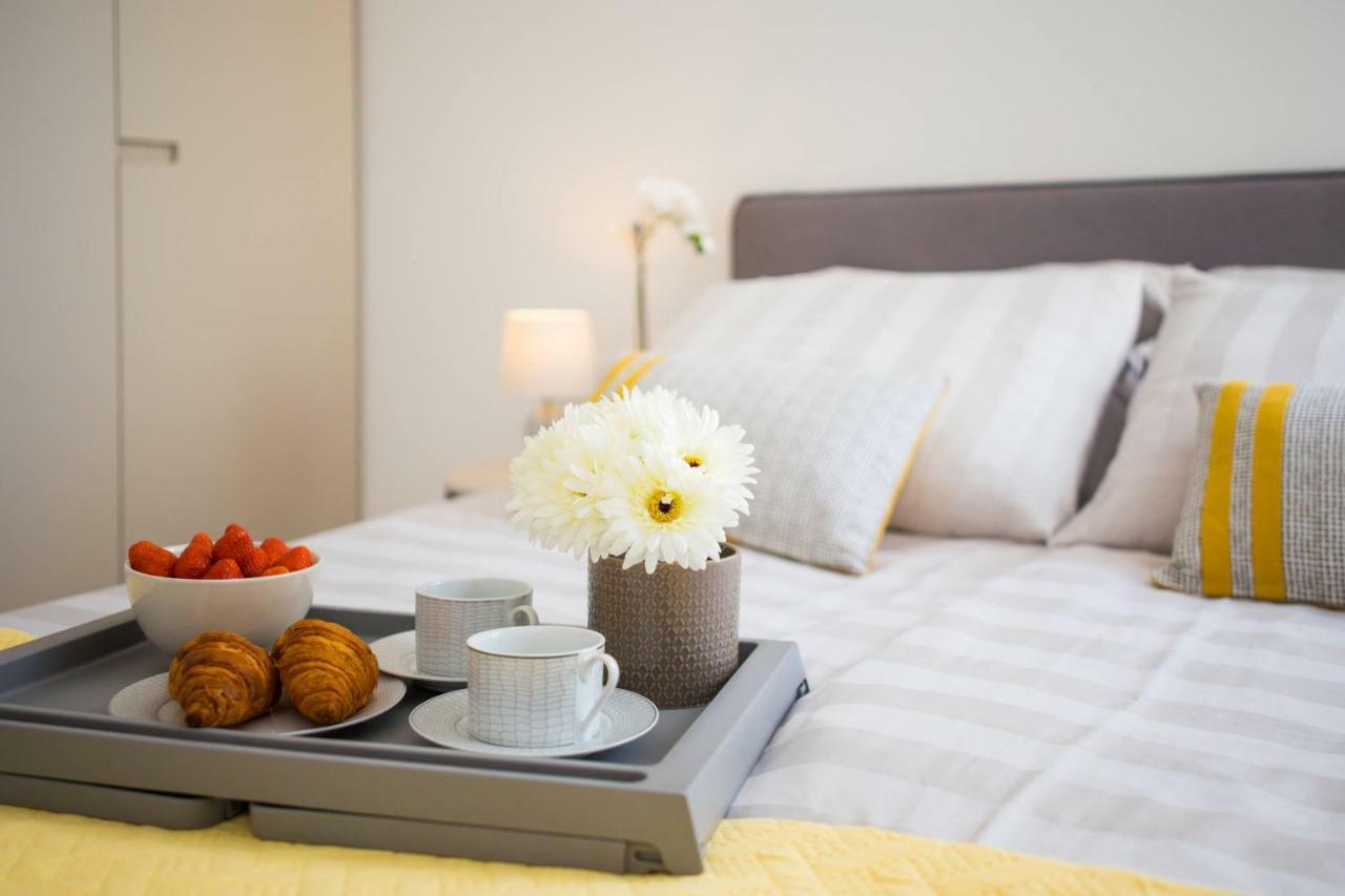Luxury Design Beach Front Apartment Sukosan Ngoại thất bức ảnh