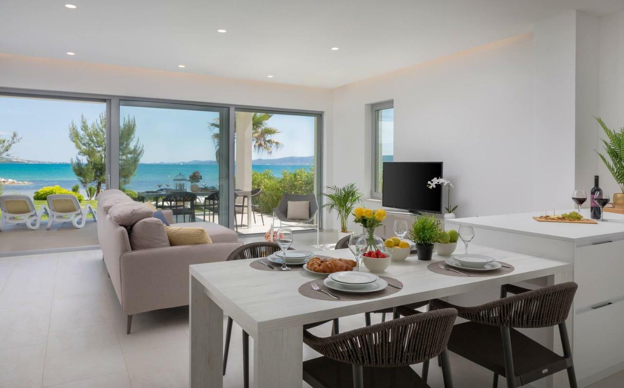 Luxury Design Beach Front Apartment Sukosan Ngoại thất bức ảnh