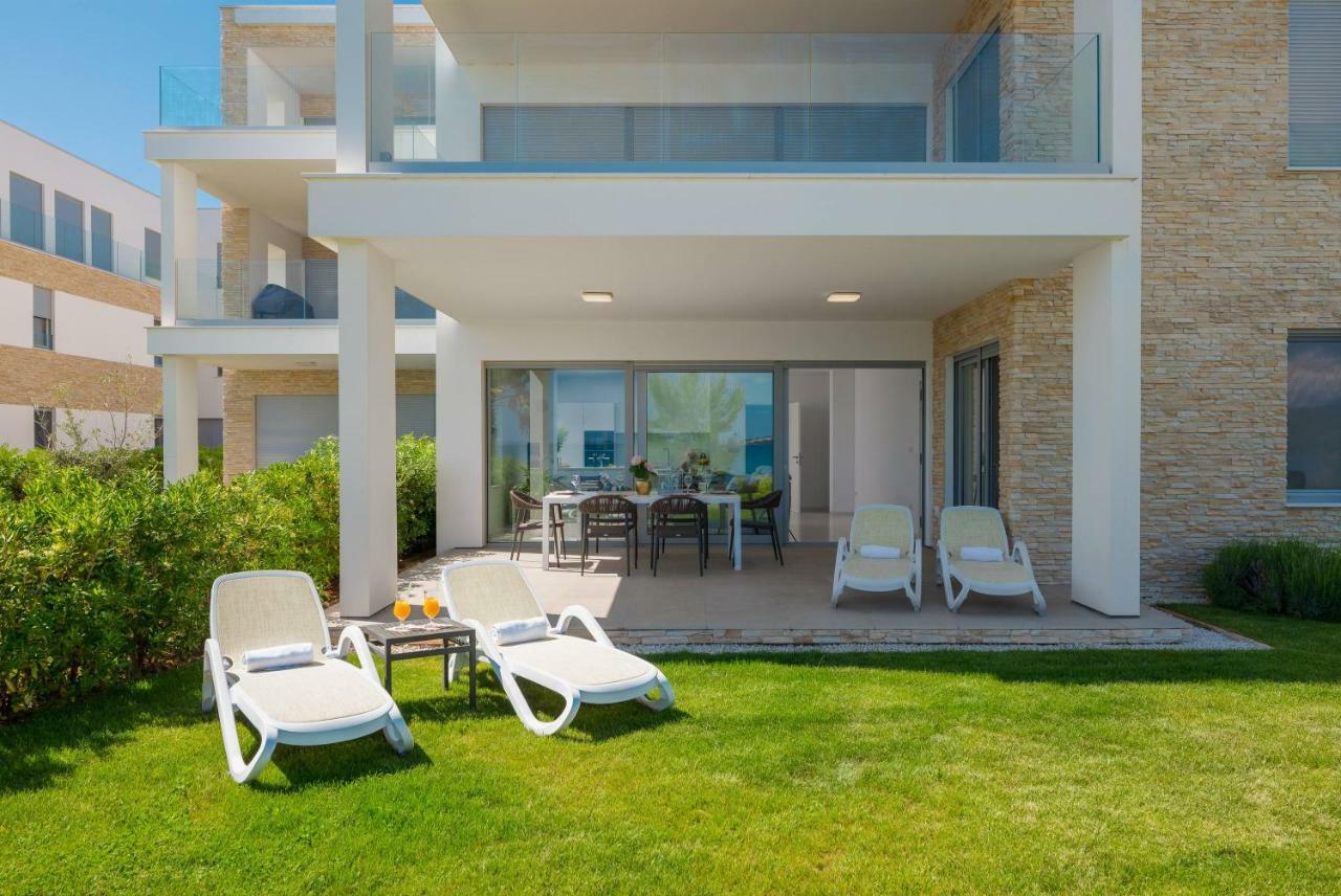 Luxury Design Beach Front Apartment Sukosan Ngoại thất bức ảnh