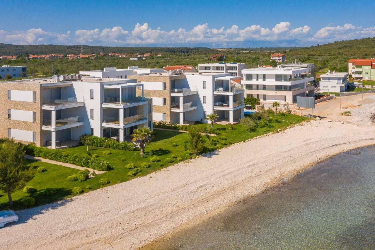 Luxury Design Beach Front Apartment Sukosan Ngoại thất bức ảnh